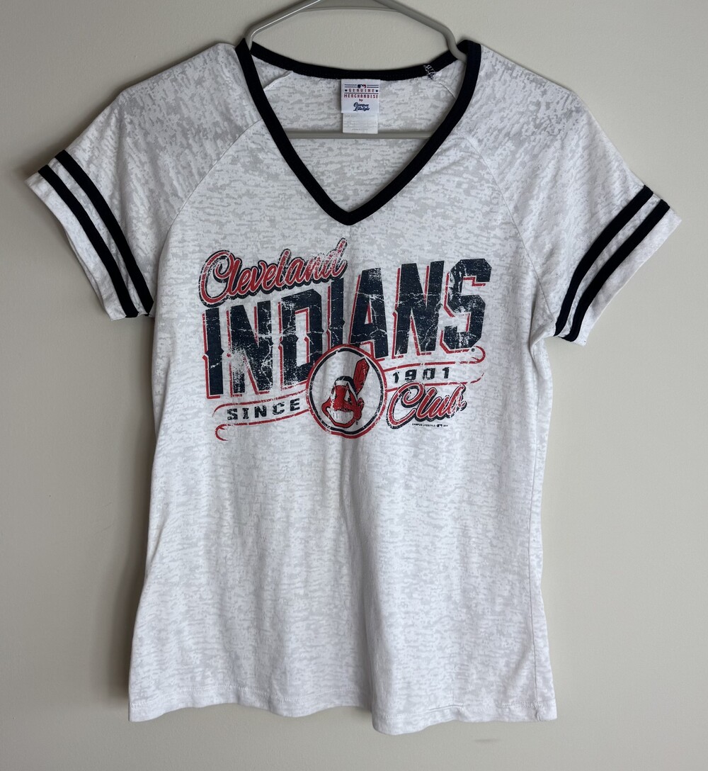 Campus Lifestyle Cleveland Indians Large White T-shirt V-neck Black Stripes
